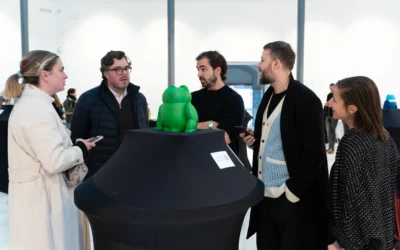 El arte y la solidaridad se unen en la Galería de Arte de Ayúdame3D