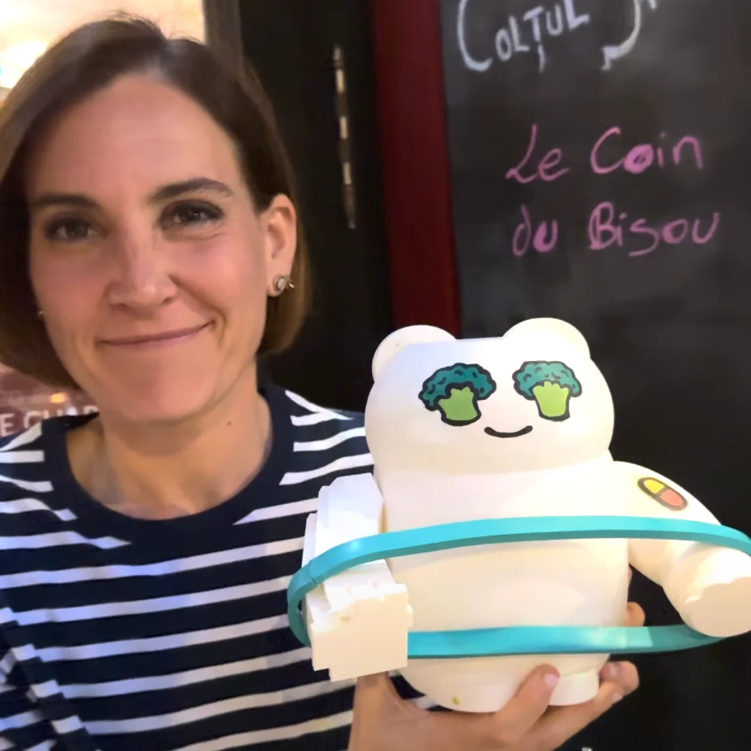 Boticaria García con su Helpi intervenido 