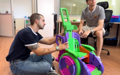 Ayúdame3D imprime sillas de ruedas personalizadas para niños
